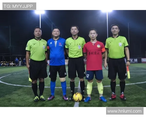 足球明星们的退休生活揭秘从绿茵场到宁静养老院的转变之路